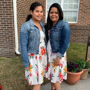 Meet your Posher, Yanet